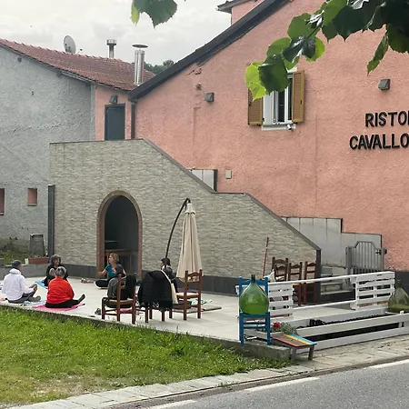 Il Nuovo Cavallo Bianco 게스트하우스 *